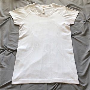 Lululemon Swiftly Tech Short Sleeve Crew